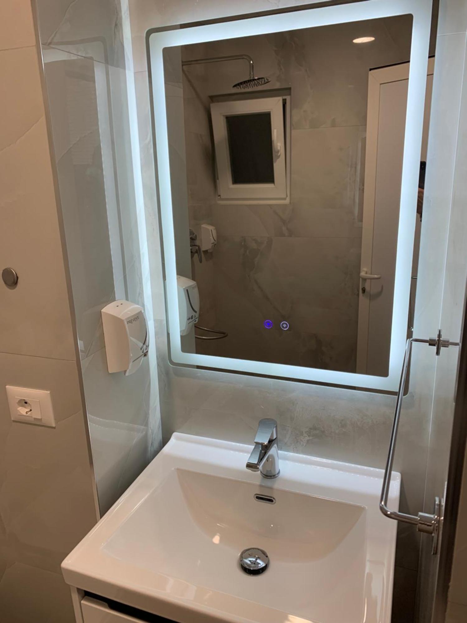 Tirana Apartment *